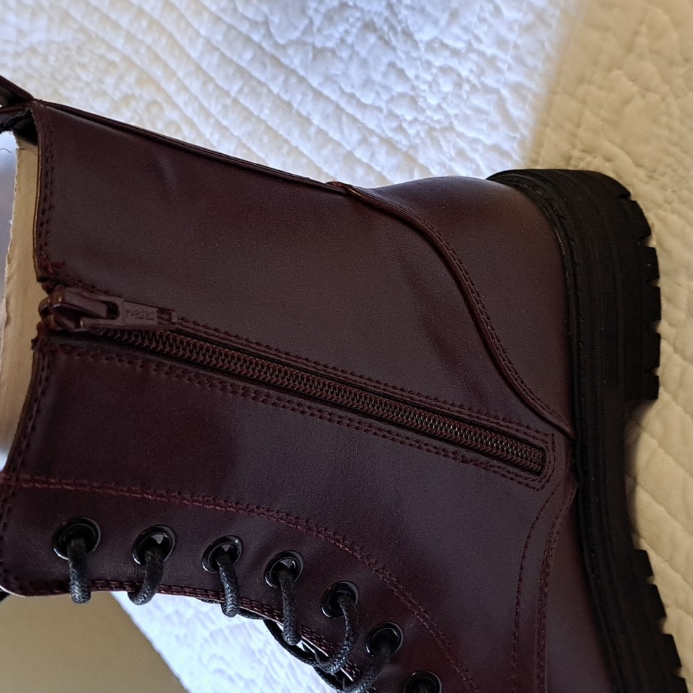 SO Brand New Combat Style Boots - Picture 5 of 7